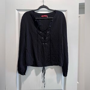 Saks Fifth Avenue top, size small, just needs to be steamed, only worn once